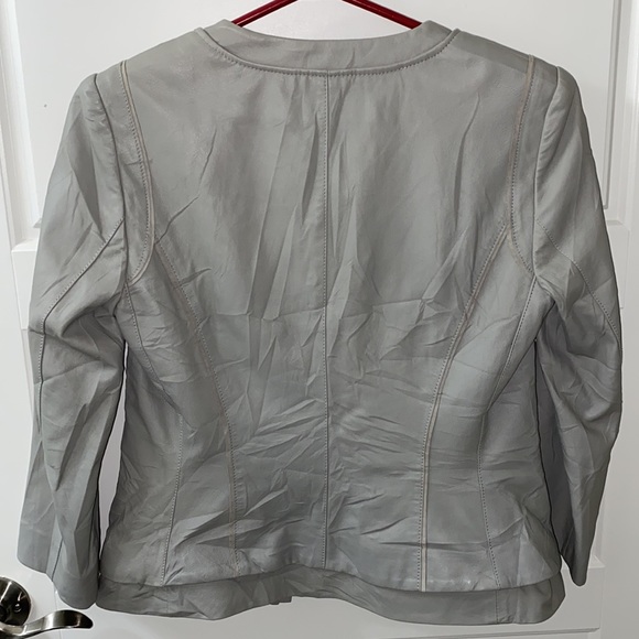 Elie Tahari Lamb Leather Bomber style moto jacket Grey size XS buttery s… - Picture 8 of 9